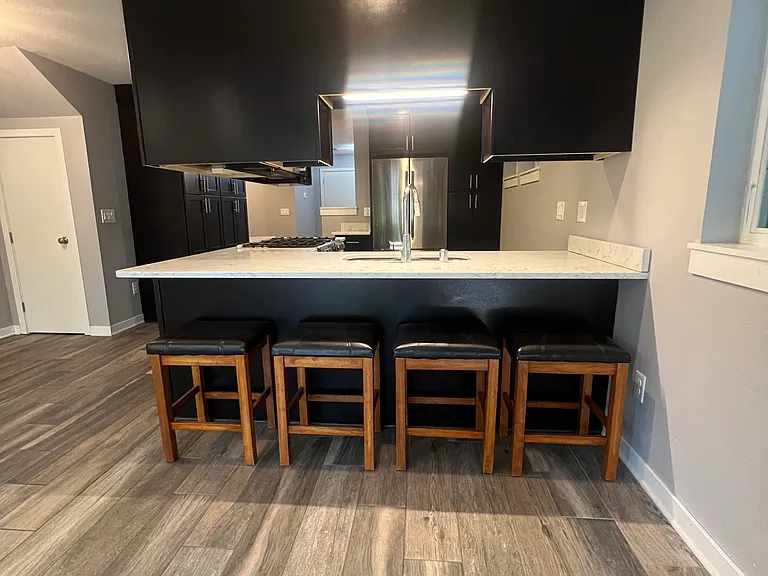 1159 e kane pl, milwaukee 22