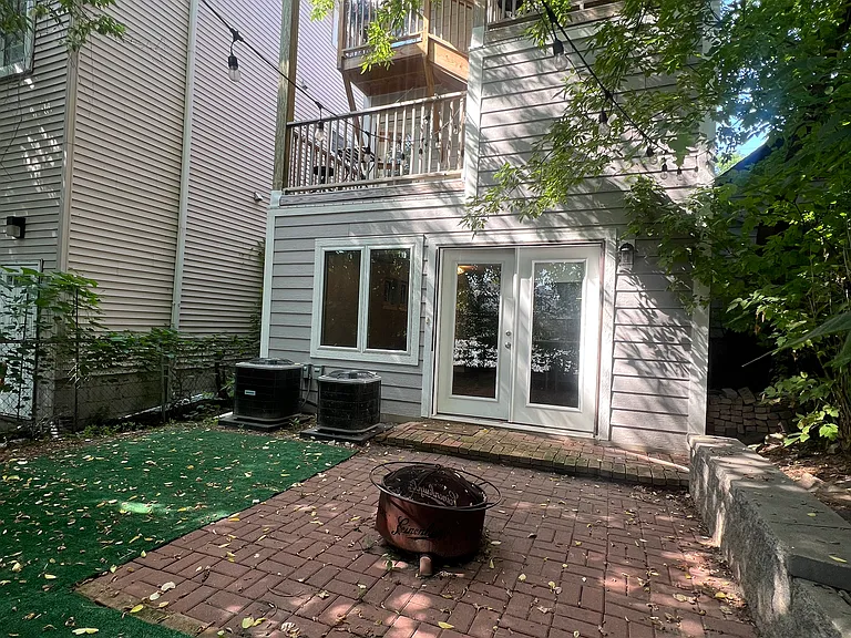 1159 e kane pl, milwaukee 7