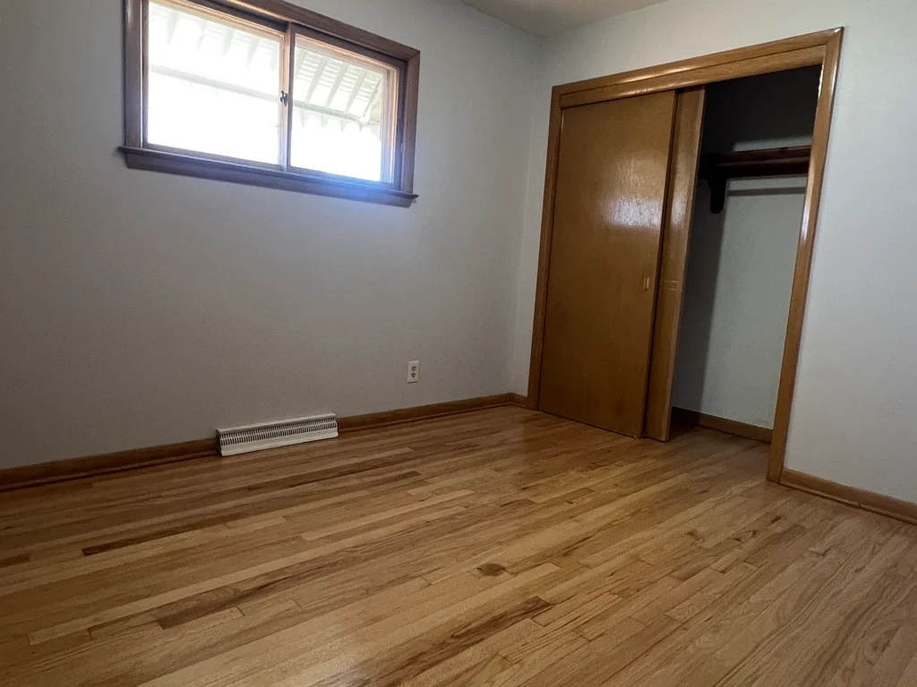 3819 e pulaski ave 12