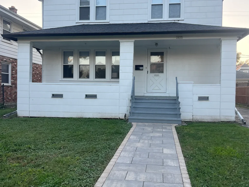 2033 s 82nd st 5 milwaukee 17